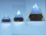 AA,Aグレード水晶ピラミッド